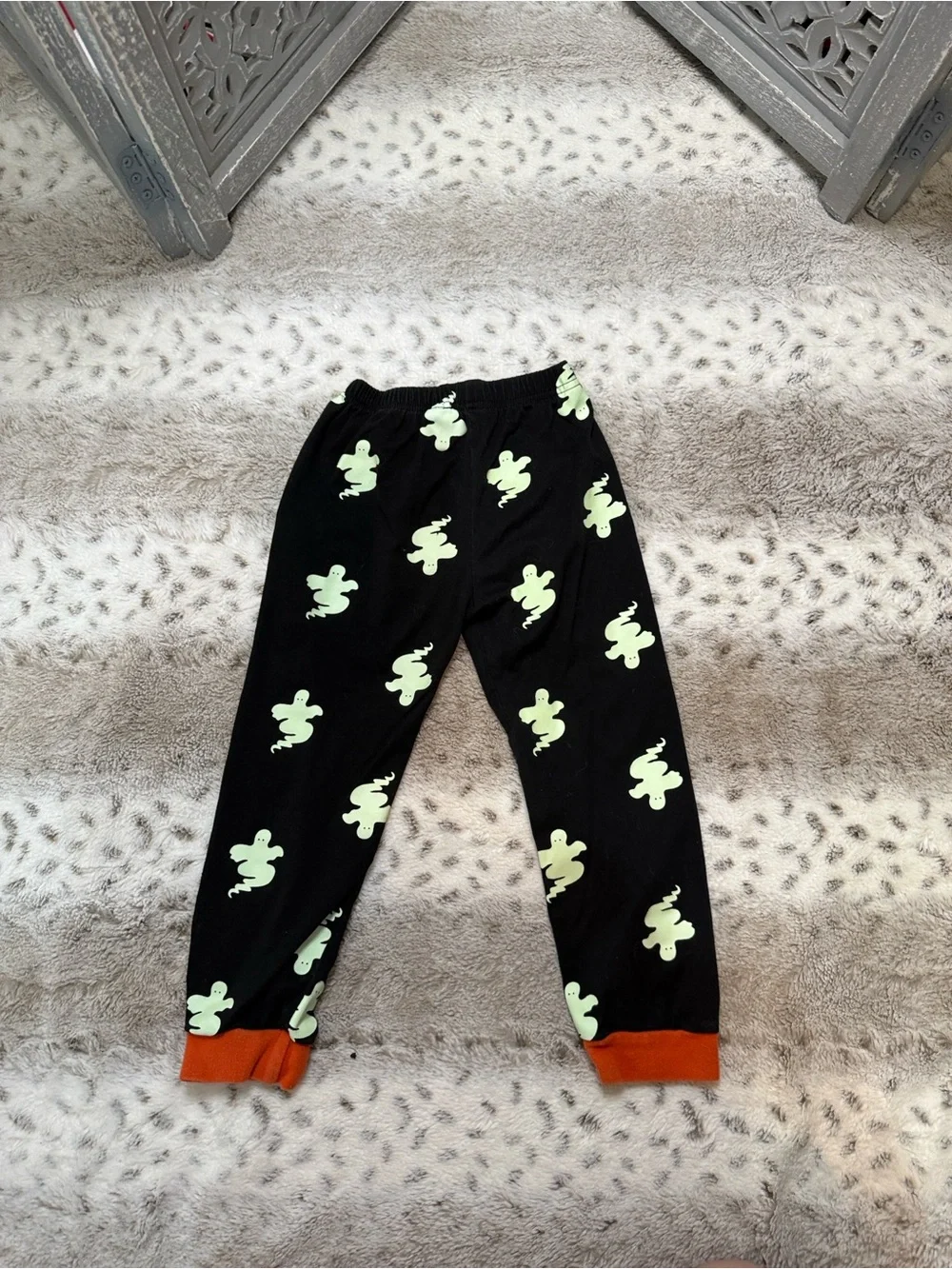 Glow in the Dark ghost pajama set boy size 7 Halloween loungewear trick or treat